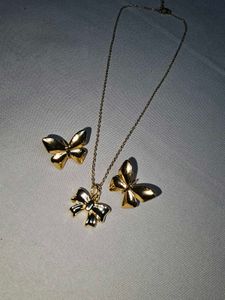18k Gold Plated Bow Pendant
