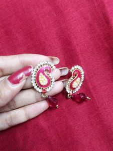 Pink Paisley Drop Earrings 😍💕