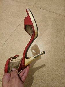 Soles Heels
