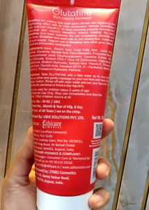 Glutafine Rich Creamy Facewash