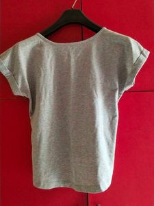 Crop Top With Wide Neck And Simple Design