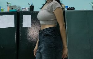 A Wide Leg Black Jeans
