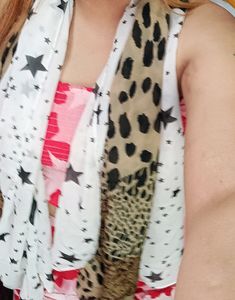 STARS (White) &amp; ANIMAL PRINT STOLE Pair