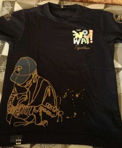 Graphic Print Tee