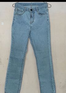 slim fit jeans