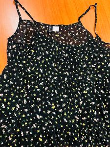 Women stylist crop top