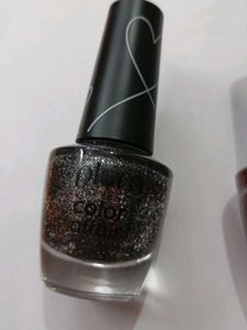 plum glitter nail paint black blaze and cherry