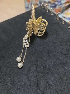 Pink Butterfly Stone Pearl Hair Clutch