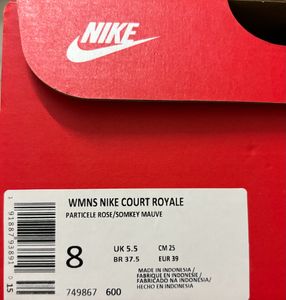 Original Nike Court Royale Tennis Shoes (women)