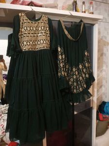 Gown&amp;cap