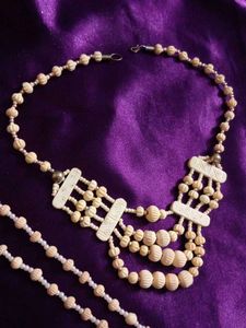 Neck Piece