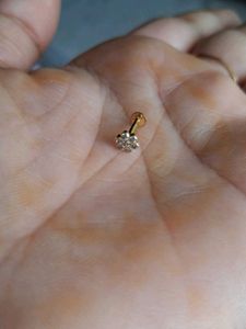 Cute Flower Nose Pin Gold