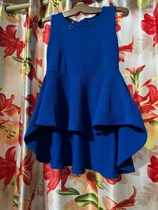 Beautiful Peplum Top 💙🦋
