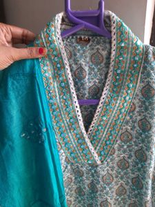 Teal &amp; White Printed Kurta Set