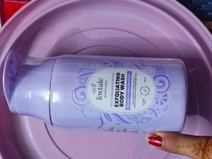 Foxtale Exfoliating Body Wash