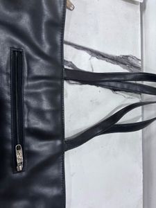 Lavie Tote Bag