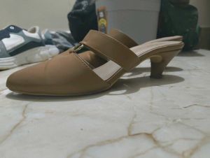 Easy To Wear Comfortable Everyday Heels