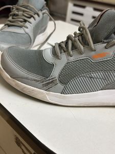 Puma Sneakers- size 7