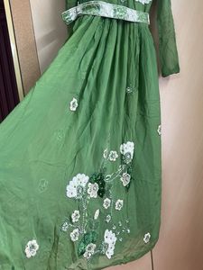 gown