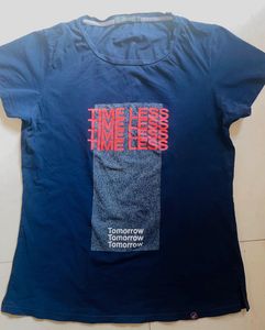 Laasa Sports T-Shirt - Size Large