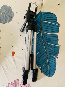 Adjustable Tripod