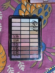 GS7 Eyeshadow Palette - 30 Colors!