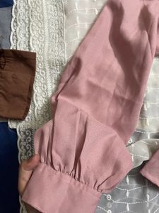 Wknd Blouson Top With Puff Sleeves🎀🩷