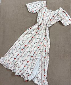 Classic Off White Dress With A Slit