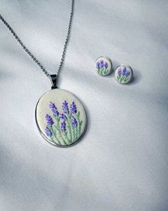 Pending Locket Earing