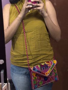 hand embroidered indie mini bag 🎨