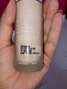 Mamaearth Glow Serum Foundation With Vit C