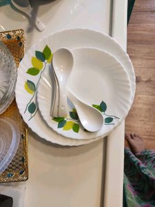 New With Tag Larah by Borosil Green dinner Set