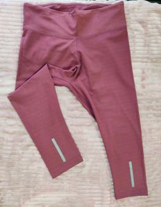 Knee length GYM Tights With Reflective Print