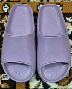 New women EVA Lavender Slippers in size 8