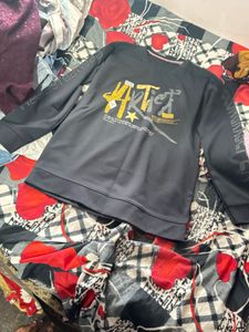 Graphic Print Sweatshirt