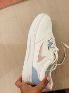 Stylish White Fashion Sneakers