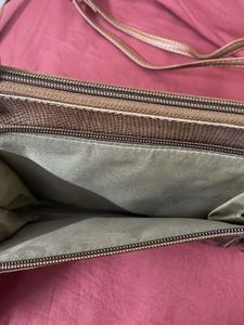 Baggit sling Bag