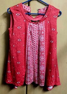 Red Print Sleeveless Top