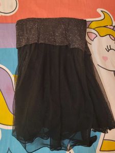 black shirt net top