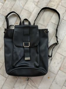 Beautiful Leather Bagpack
