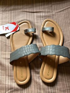 FLAT SANDALS WOMEN KHADIMS NEW WITH TAG