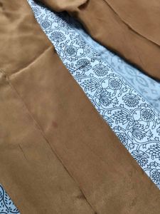 Women Thread Embroidered Crepe Kurta Set