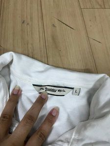 Roadster Graphic Printed Cropped Sweatshirt.