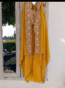 Ethnic Gowns For Wedding