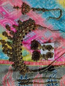 Beautiful Golden Jewellery Set With Black Nag🖤