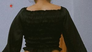 Meeshow Crop Tops Set Of 2 .. 2 For 200