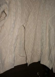 Cable Knit V-Neck Pullover