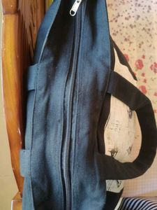 Black Travelling Bag