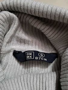 Ribbed Turtleneck Top