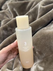 numbuzin No.3 Super Glowing Essence Toner